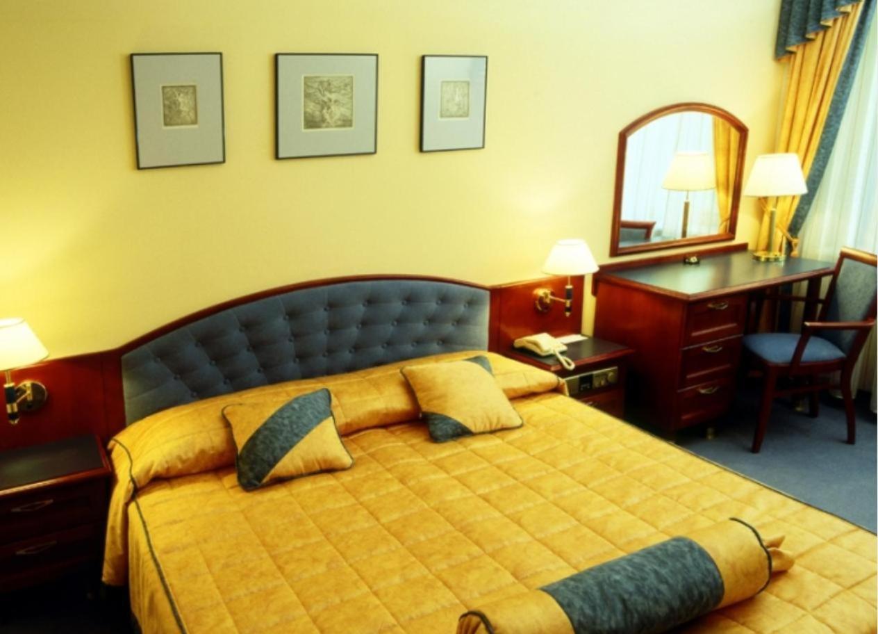 Hotel Kongresowy Κίελτσε Εξωτερικό φωτογραφία