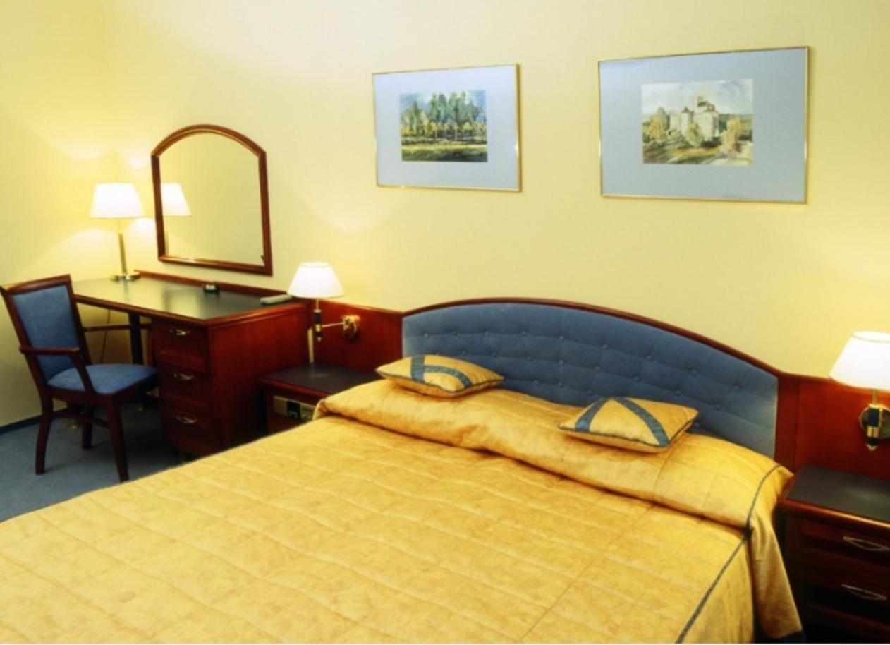Hotel Kongresowy Κίελτσε Εξωτερικό φωτογραφία