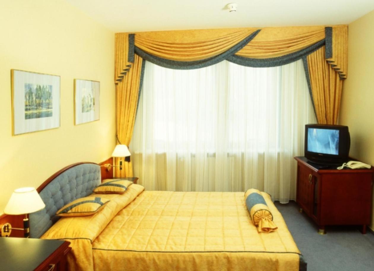 Hotel Kongresowy Κίελτσε Εξωτερικό φωτογραφία