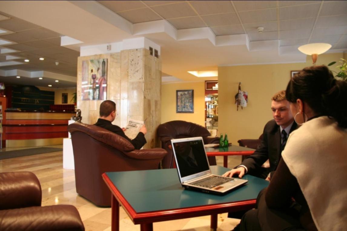 Hotel Kongresowy Κίελτσε Εξωτερικό φωτογραφία